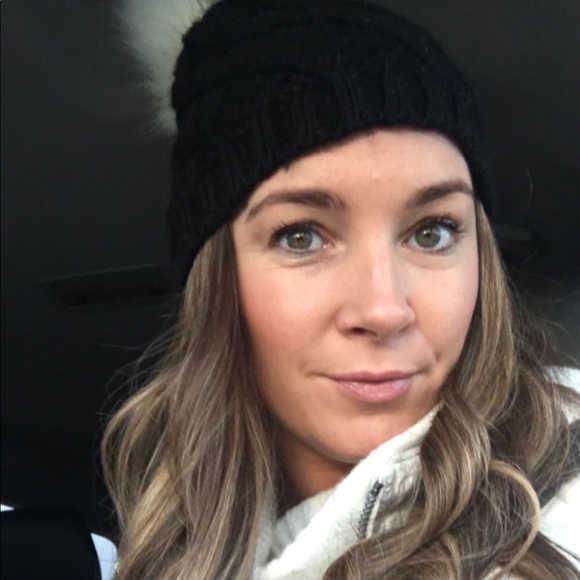 Meet your Posher, Stephanie - Picture 1 of 1